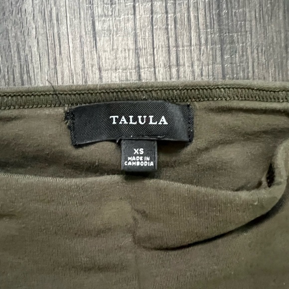 Lot x2 TNA / Aritzia Leggings - Picture 2 of 3